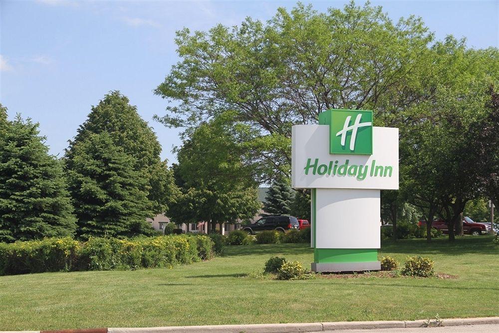 Holiday Inn - Manitowoc Exterior photo
